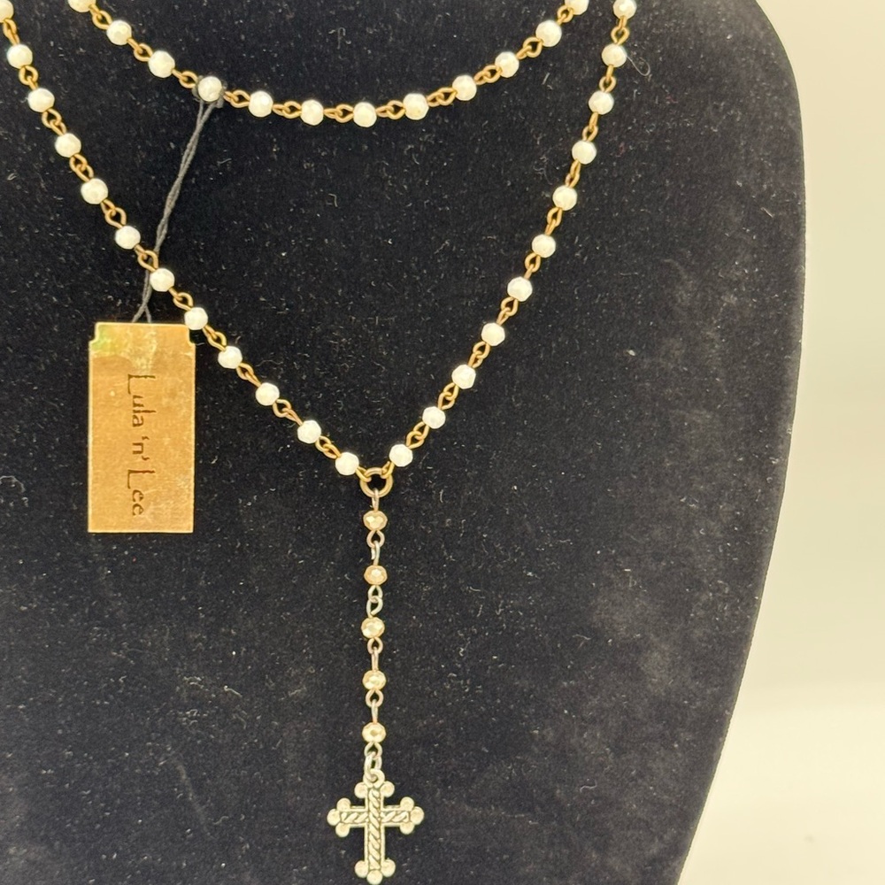 12 Lula n Lee 32” NWT Retired Crystal Necklace with Silvertone Cross